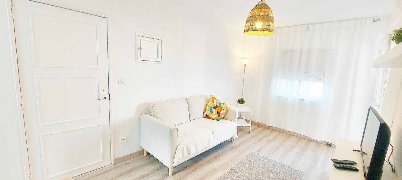 Caroline'S Apartment วีลา ดู บิสโป ภายนอก รูปภาพ