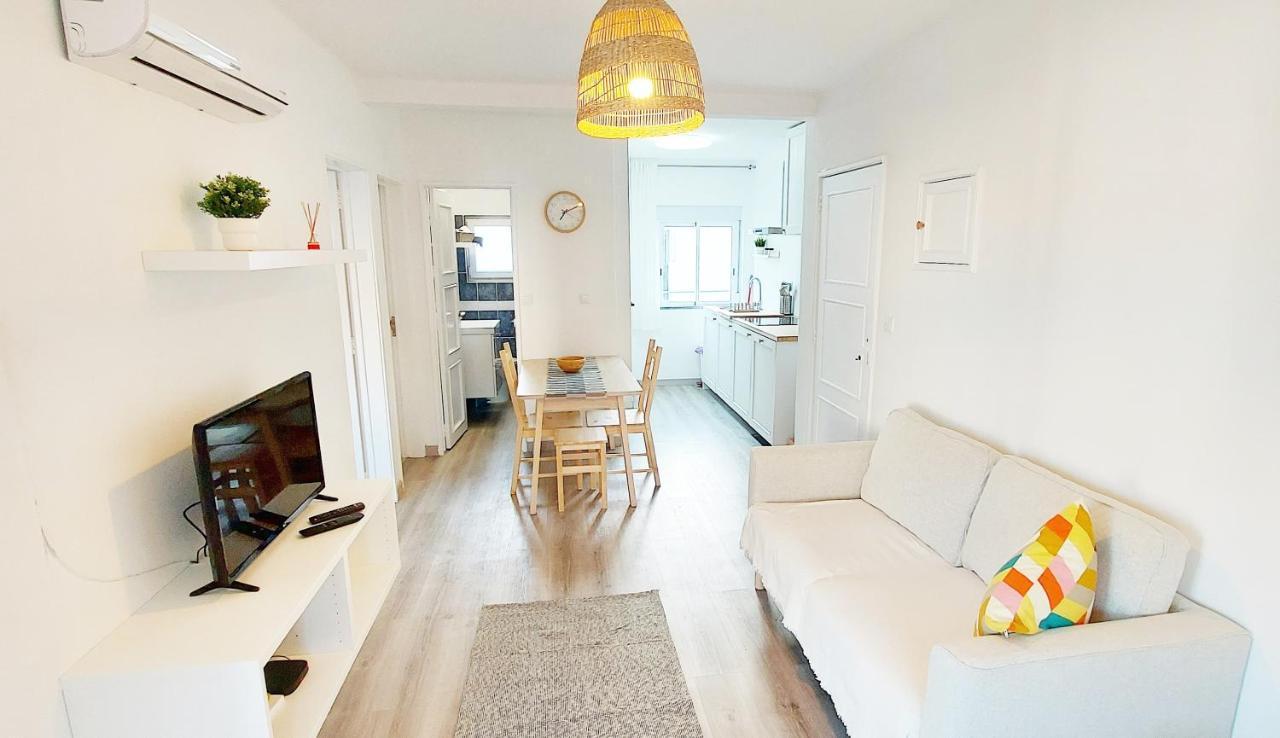 Caroline'S Apartment วีลา ดู บิสโป ภายนอก รูปภาพ